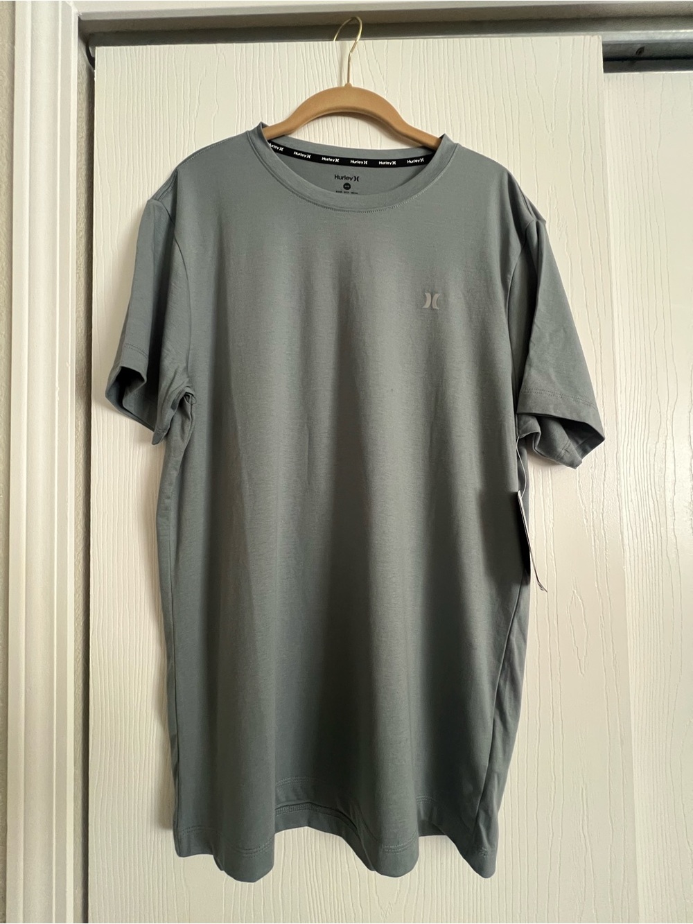 Hurley Short Sleeve Crew Tee in Slate